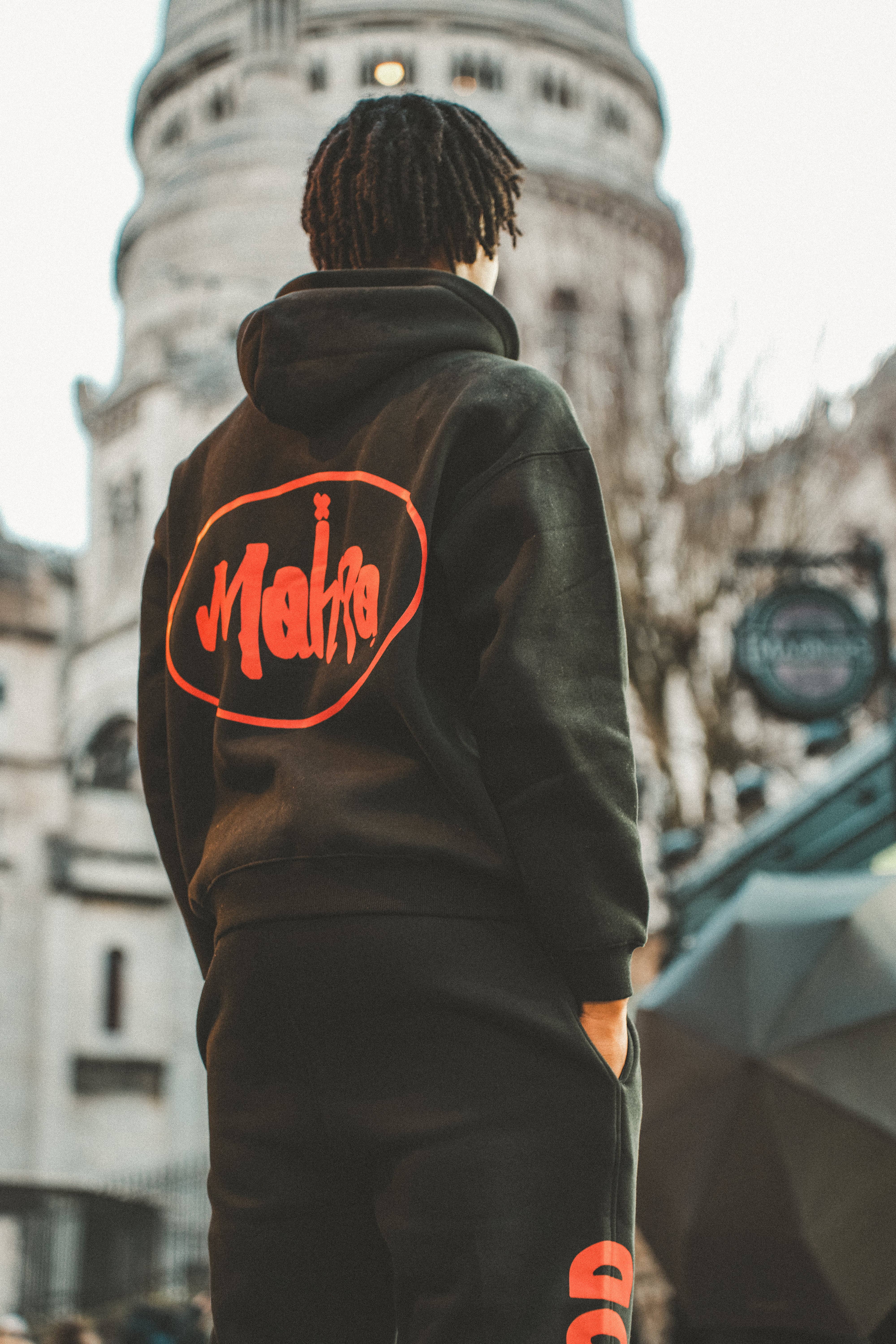 SWEAT A CAPUCHE Zippée